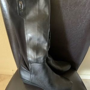 Ann Klein black boots